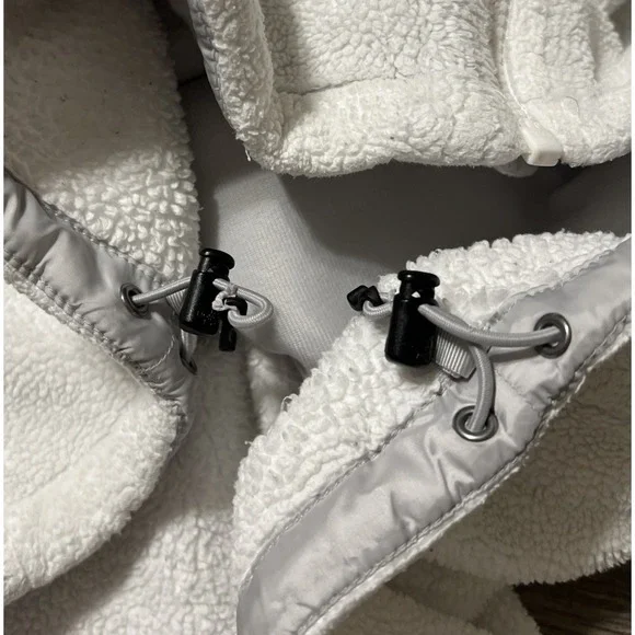 The North Face Women's Osito Full Zip Fleece Jacket Size XL in Moonlight Ivory - Picture 7 of 16